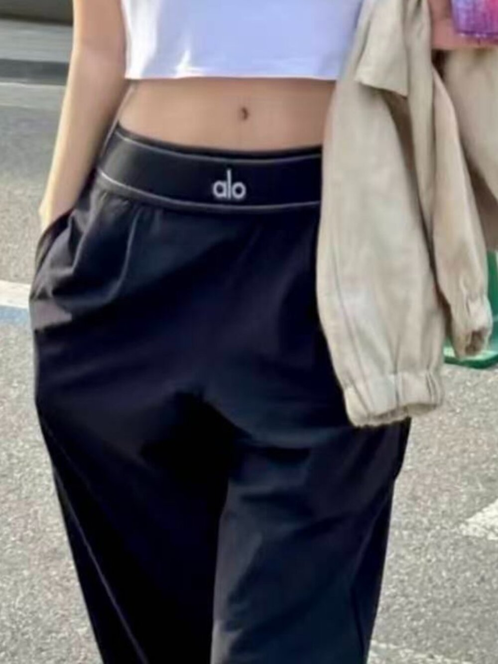 ALO Yoga Suit Up Trouser 🖤✨ Black NWT | Travel Everyday Wide Leg Pants - Picture 2 of 8